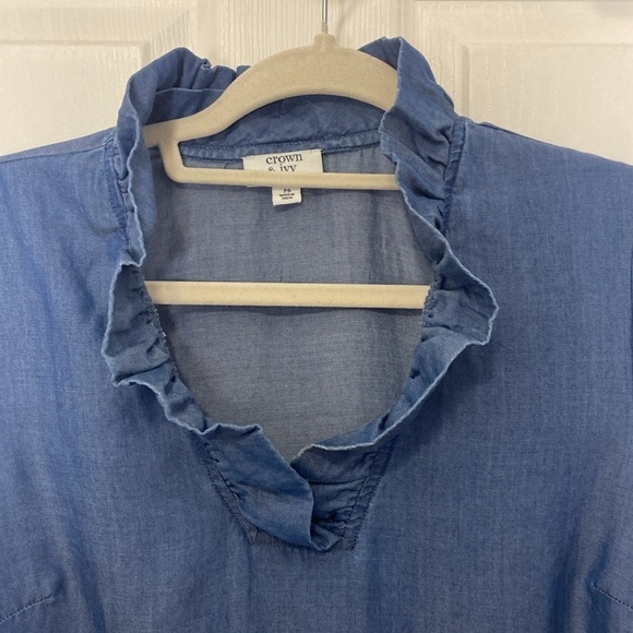Crown & Ivy Blue Tencel Chambray Ruffle Neck Blouse Preppy Petite S - Picture 6 of 10
